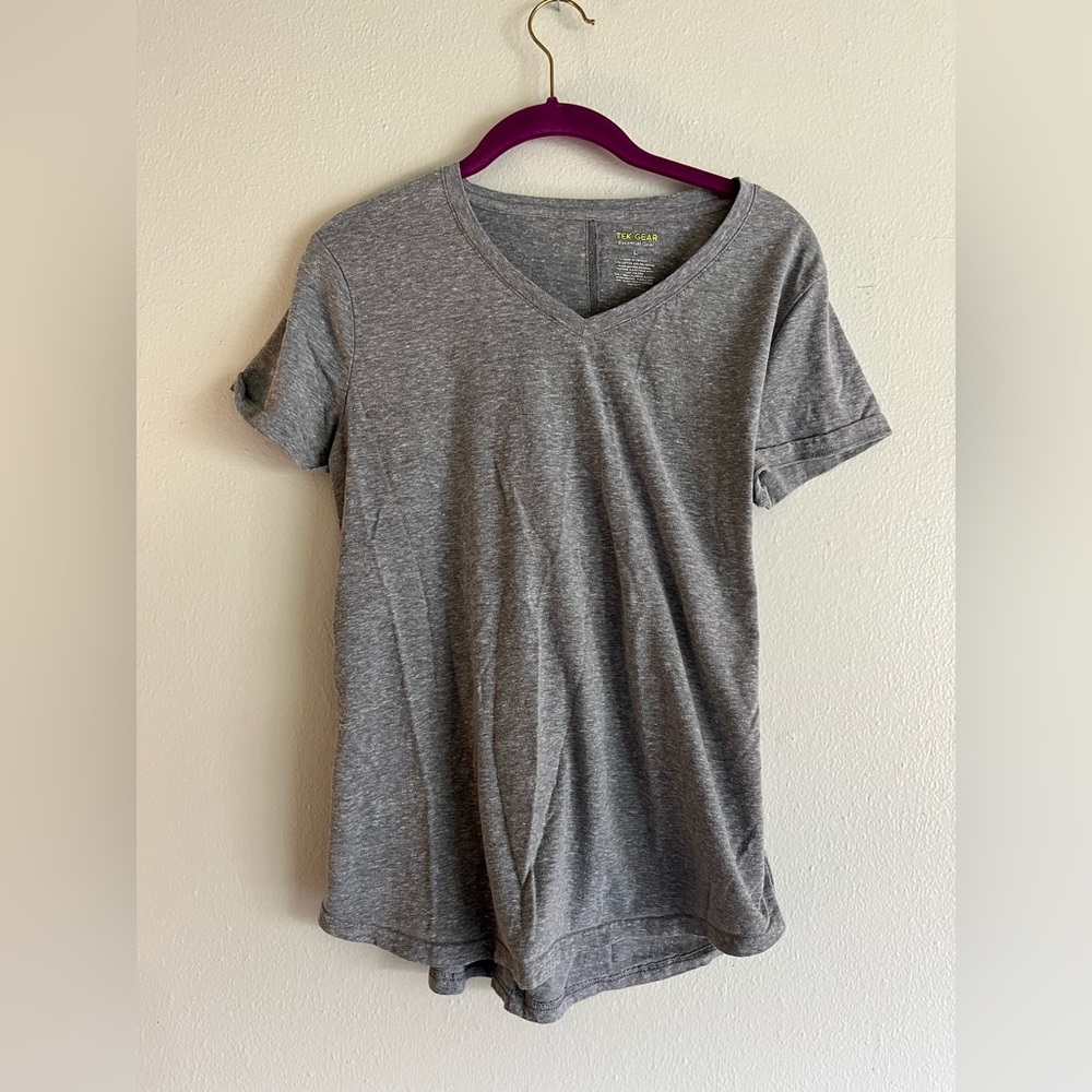 Women’s size large, Tek Gear athletic top